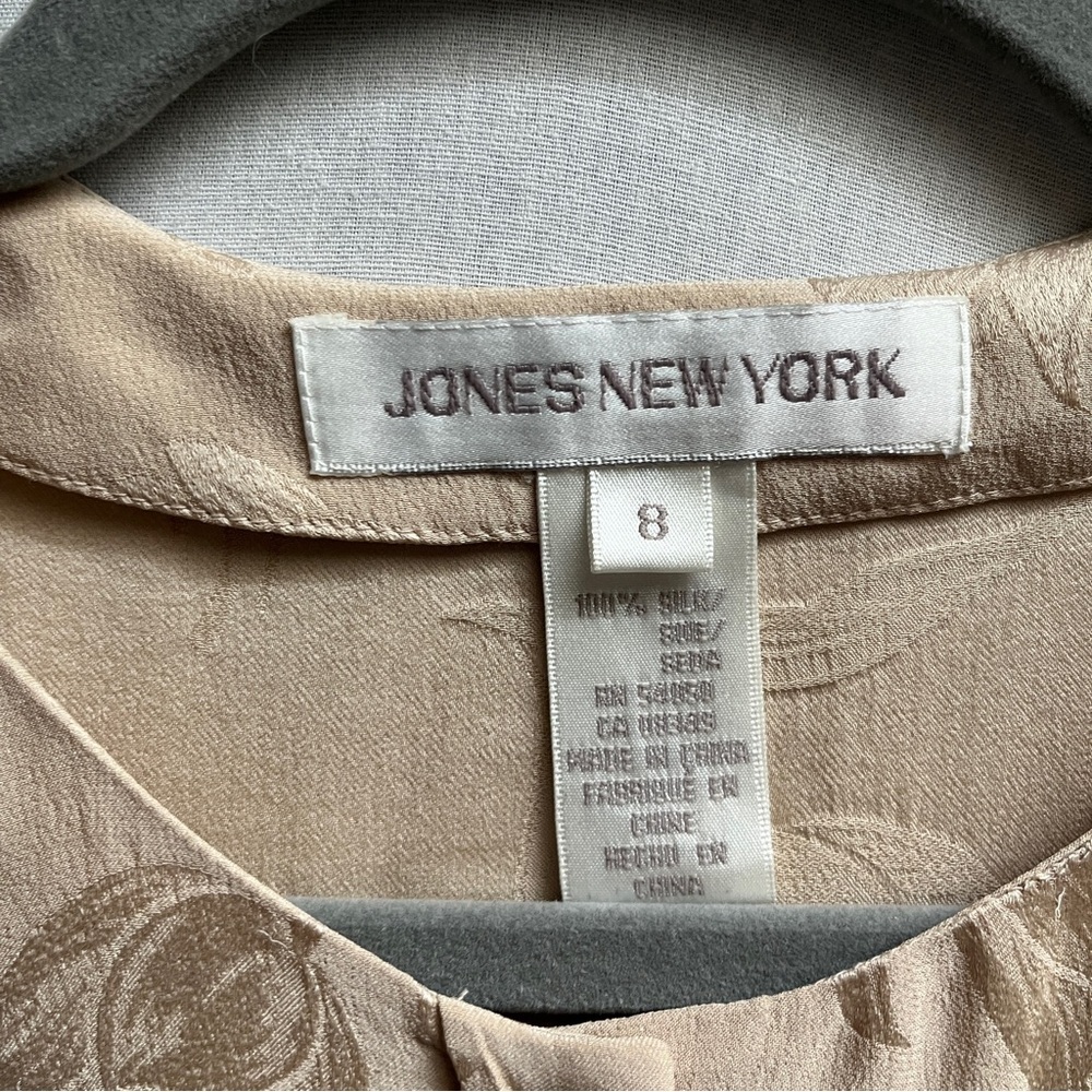 Jones New York Silk Cream-Tan Floral Button-Front Blouse Sz 8 - Picture 6 of 7